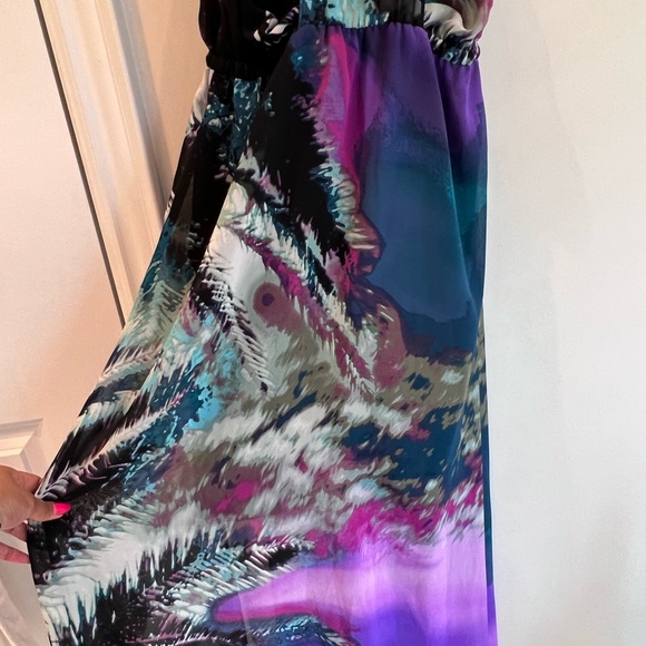 Multicoloured Halter Dress - Picture 6 of 8